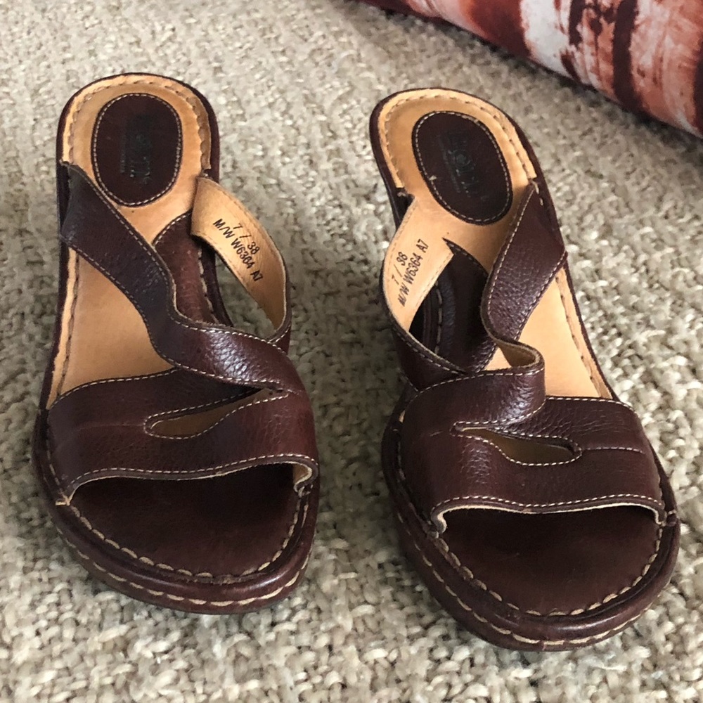 BøRN Pebble Leather Strappy Wedge Heels